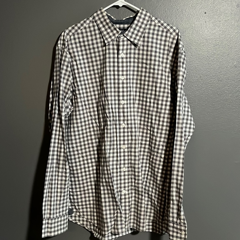 Gap dress up button up shirt gray with white checkers XL in great condition.